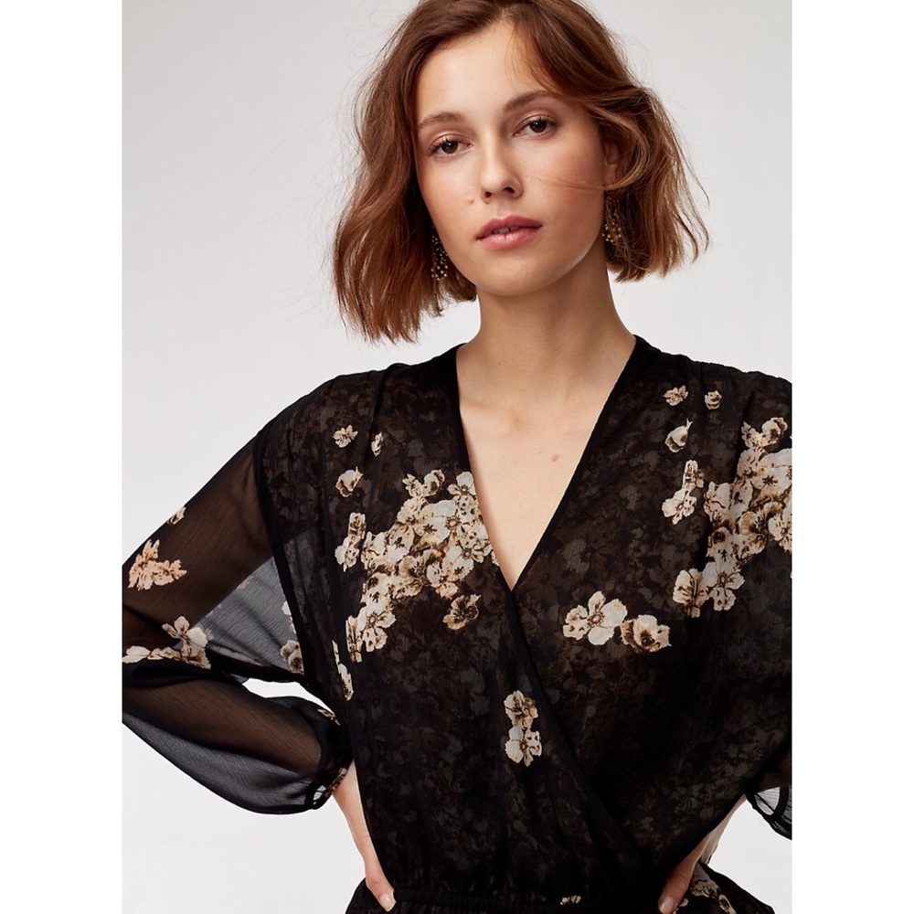 Aritzia Little Moon Lunaria Blouse Black Floral